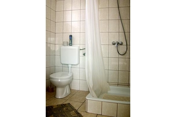 Hungary Privát Egerszalók, Exterior